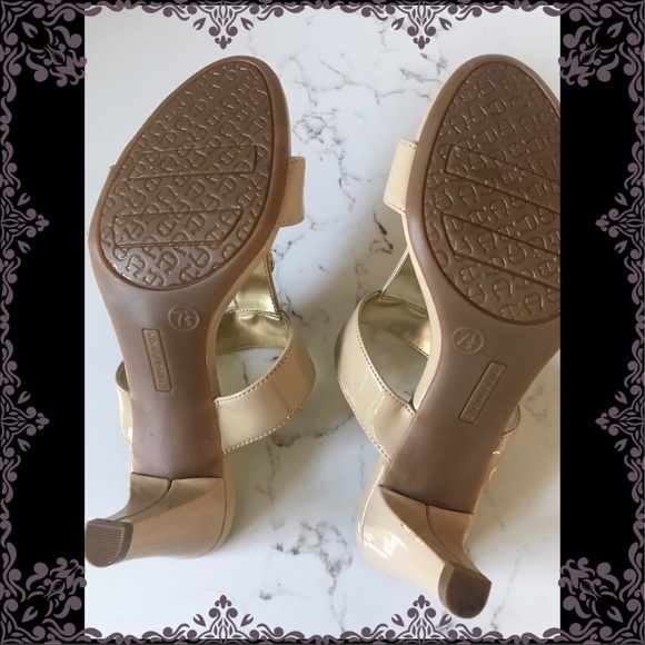 SASSY SHOES!!👡👡👡 - Picture 7 of 8